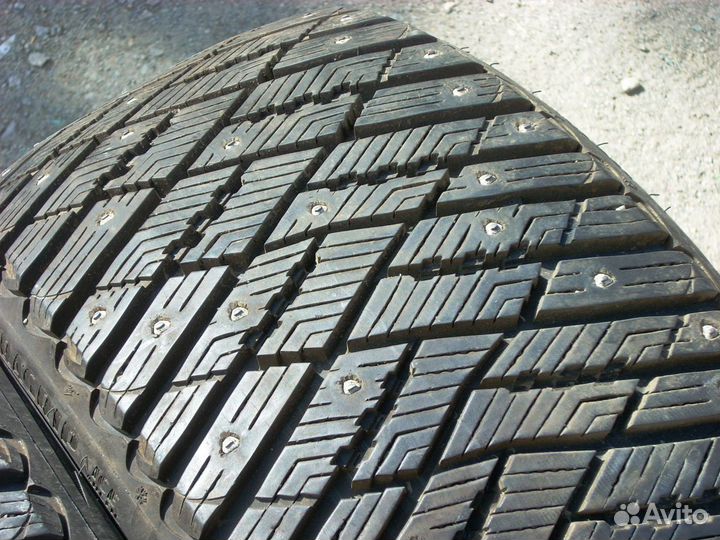 Goodyear Ultragrip Ice Arctic 235/40 R18 95T