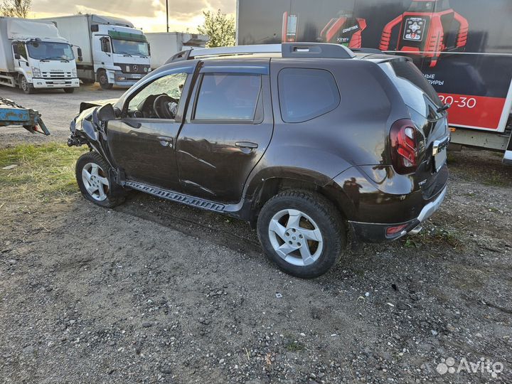 Renault Duster 1.5 МТ, 2015, битый, 95 000 км