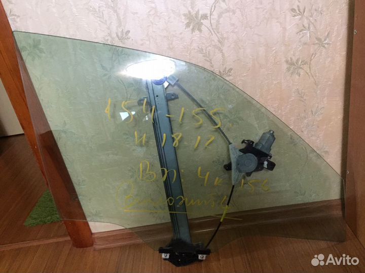 Стекло переднее правое Subaru Forester SH c подъём