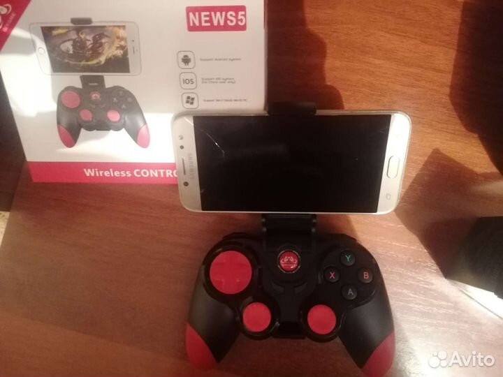 Игровой джойстик для телефона