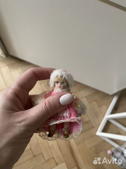 Фарфоровые куклы маленькие