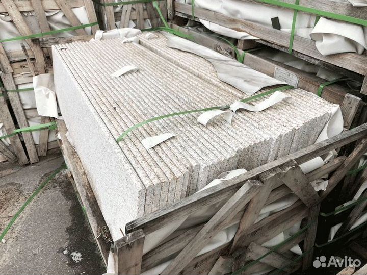 Гранитная плитка от 10 м2 с монтажом