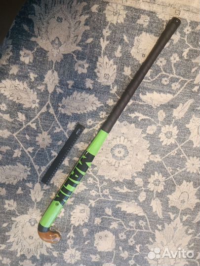 Клюшка malik с автографами команды 2012 года