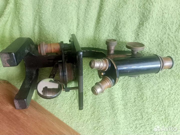 Старинный микроскоп Франция,Париж, номер78457