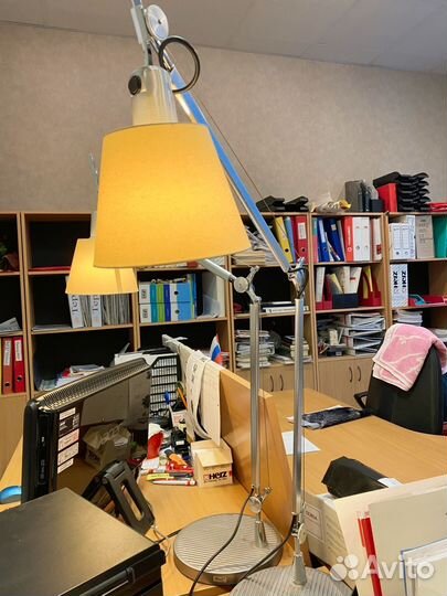 Лампа настольная