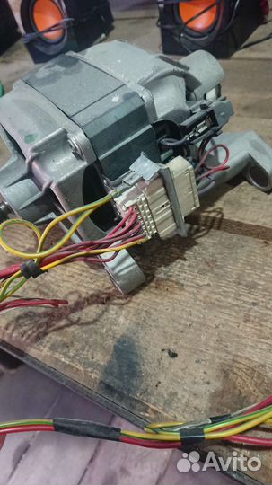 Двигататель стиральной машины