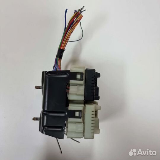 Блок предохранителей внутренний Ford Mondeo 4