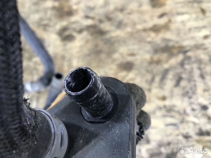 Патрубок системы охлаждения nissan skyline HNV37 V