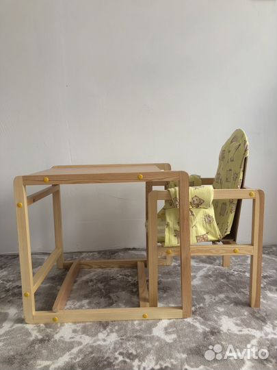 Детский стульчик для кормления деревянный