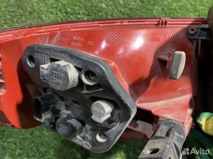 Фонарь задний правый audi a4 b8