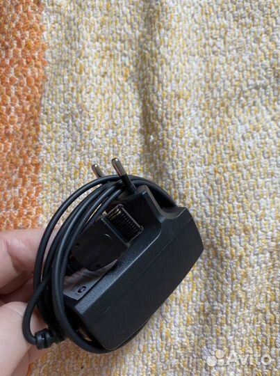 Зарядное устройство