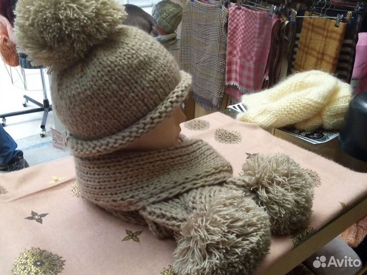 Женская шапки и шарф