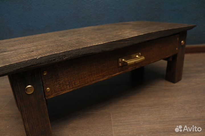 Столик-тумба из массива (дизайнерский)