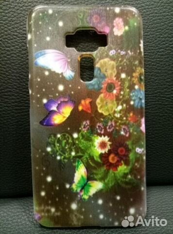 Чехол на телефон