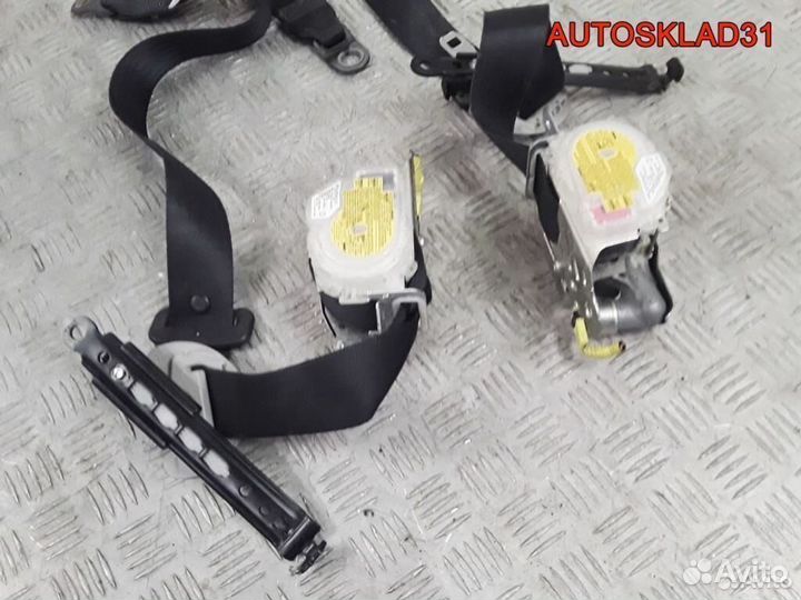 Ремени безопасности передние Toyota Corolla Verso