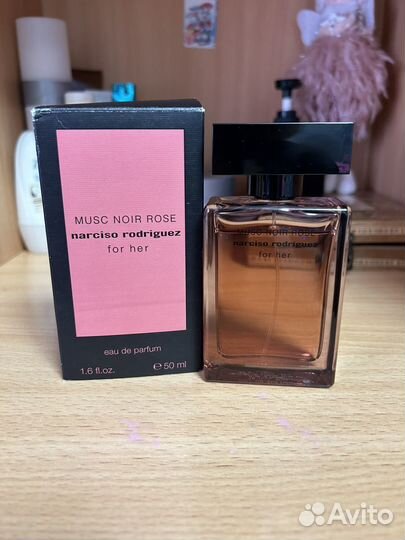 Narciso rodriguez for her musc noir rose