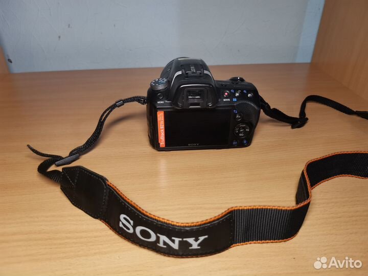 Зеркальный фотоаппарат Sony SLT-A35