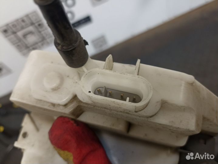 Замок двери для Nissan Primera P12E