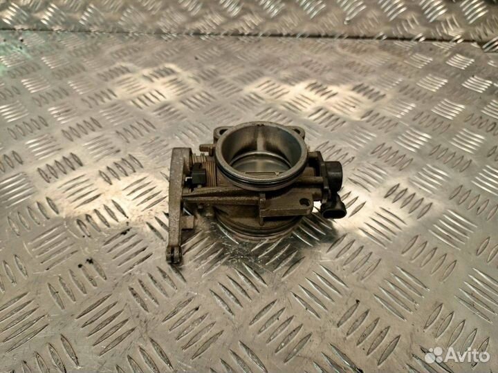 Дроссельная заслонка Renault Logan 7700875435
