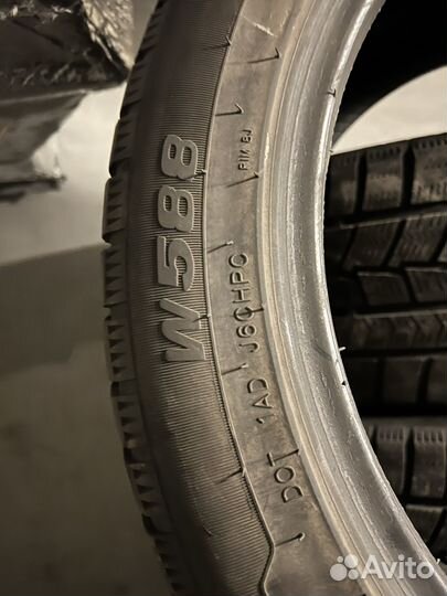 Ovation W-588 245/45 R18