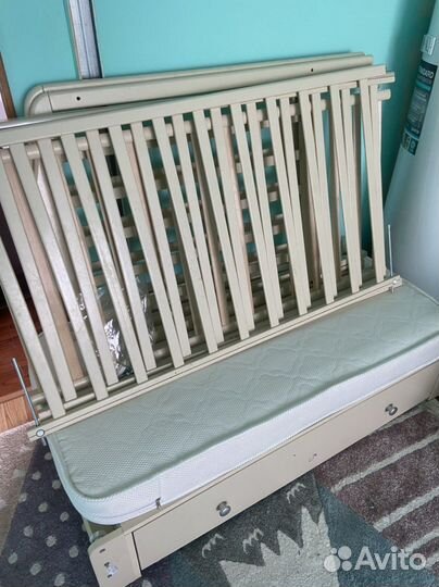 Кроватка детская