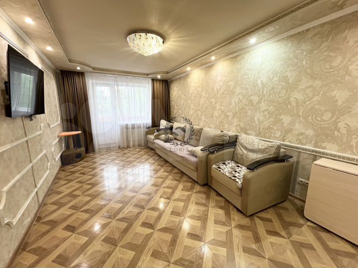 2-к. квартира, 53,3 м², 2/5 эт.