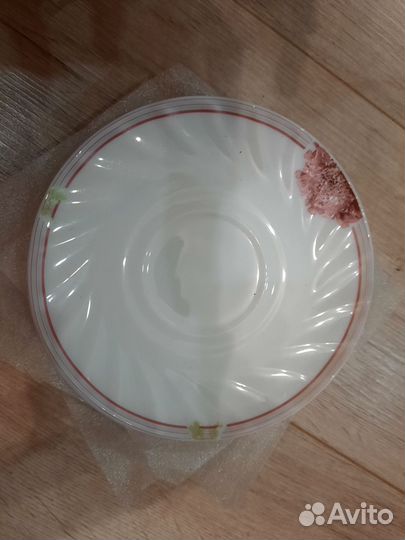 Тарелки десертные новые