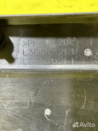 Декоративная крышка двигателя Mazda 6