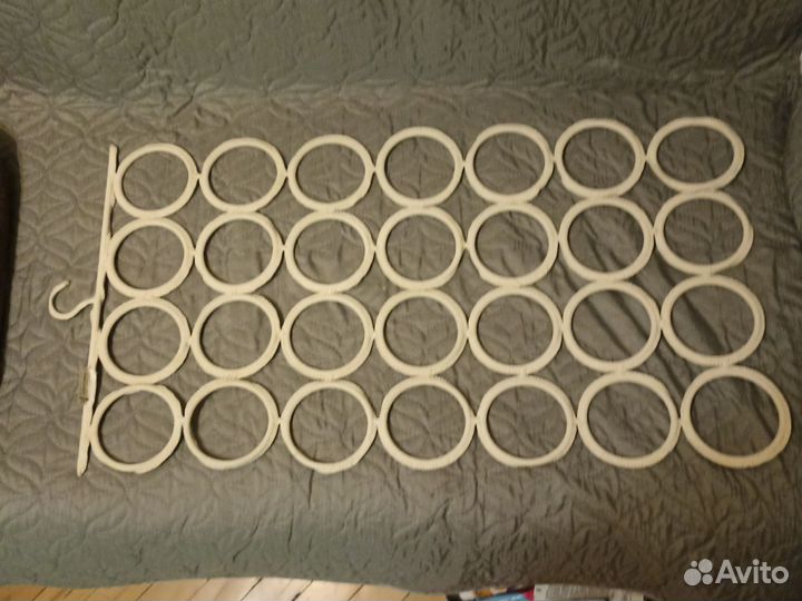 Вешалка для шарфов и платков