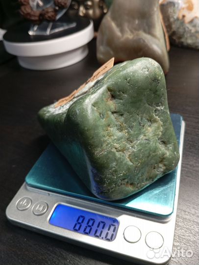 Нефрит речной окатыш без обработки