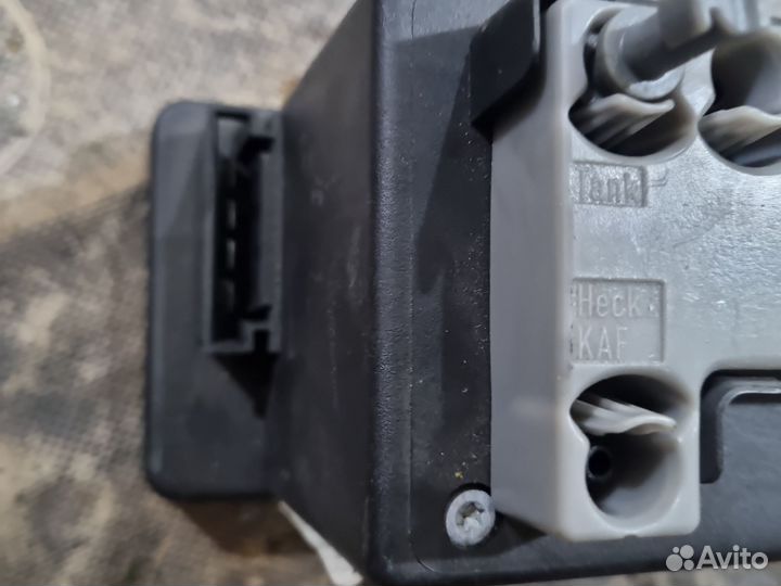 Компрессор центрального замка Мерседес w 210