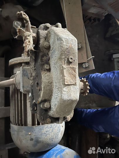 Редуктора, помпы, задвижки