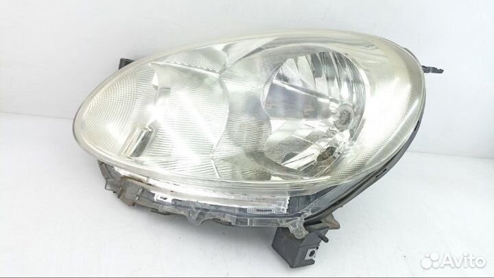Фара левая Nissan March K13 2011