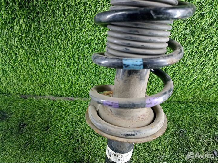 Стойка подвески задняя левая Subaru Xv GP7