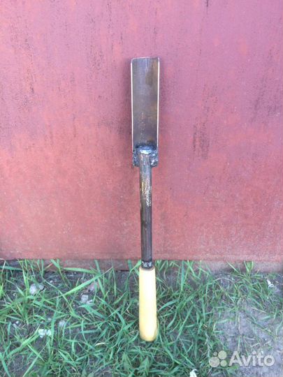 Корнеудалитель