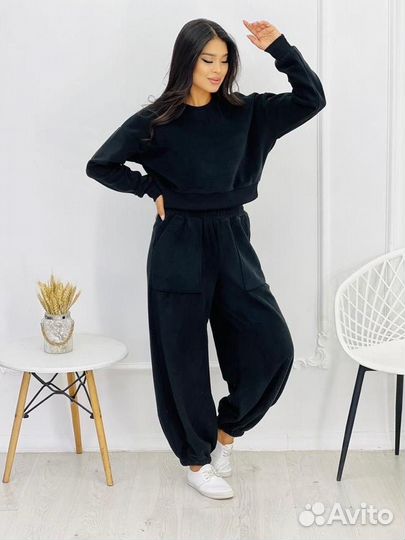 Спортивный костюм женский