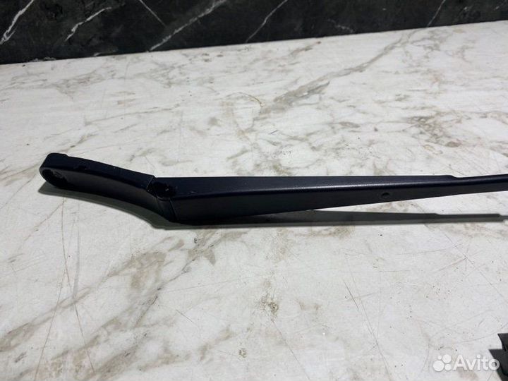 Поводок дворника Volkswagen Polo MK5 cfna 2012