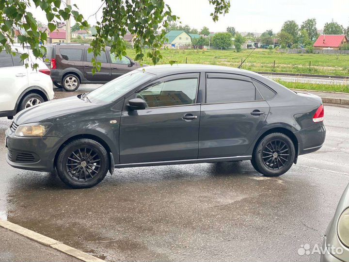 Volkswagen Polo 1.6 МТ, 2012, 324 000 км