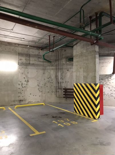 Машиноместо