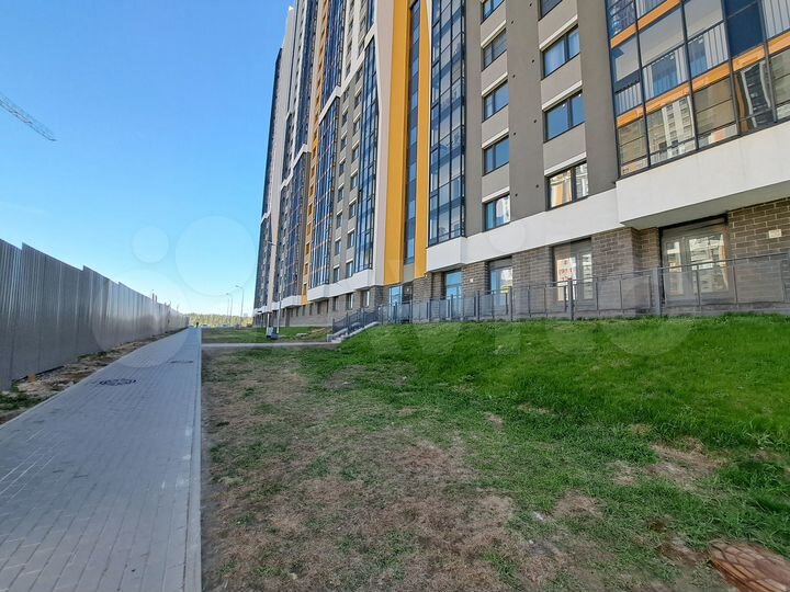 Под торговлю, офис, салон красоты 94 м²