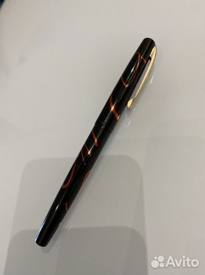 Чернильная ручка