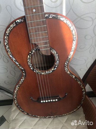 Гитара старинная