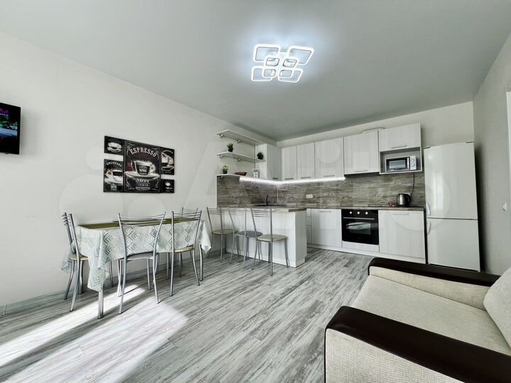 2-к. квартира, 80 м², 3/17 эт.