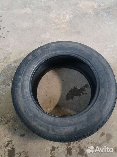 Nexen Roadian 571 235/65 R17 104T