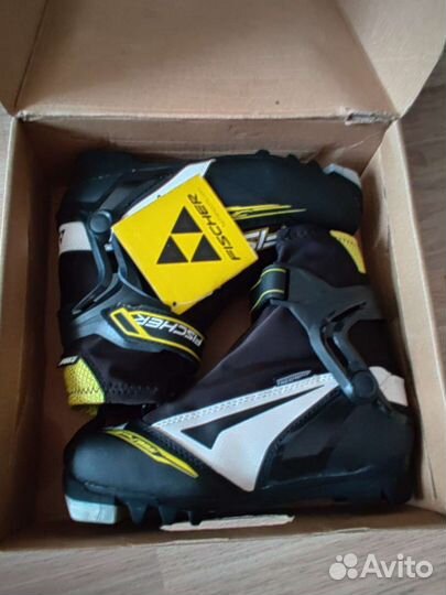 Лыжные ботинки fisher 36