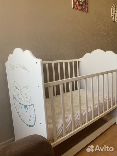 Детская кроватка