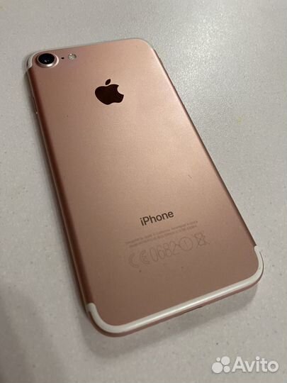 Телефон iPhone 7, 128Gb