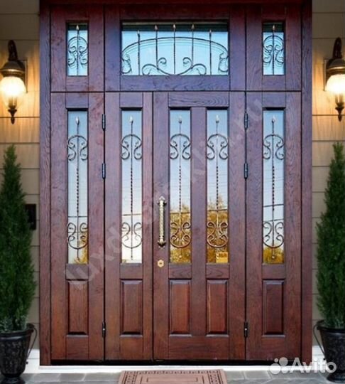 Входные металлические парадные двери