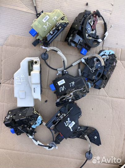 Замок на дверь п.л фольксваген туарег