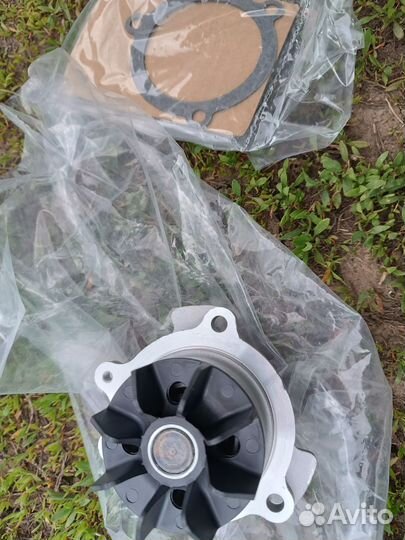 Новая помпа калина, гранта, Веста 1,6